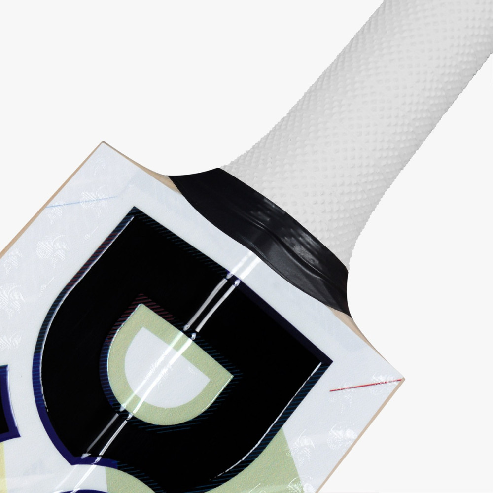 DSC Cynos Players English Willow Cricket Bat