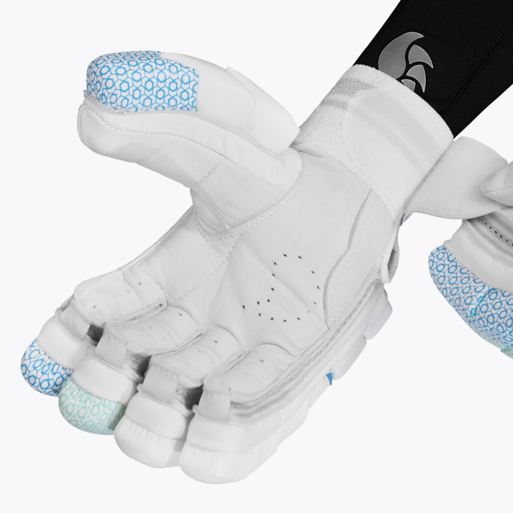 DSC Cynos Pro Cricket Batting Gloves