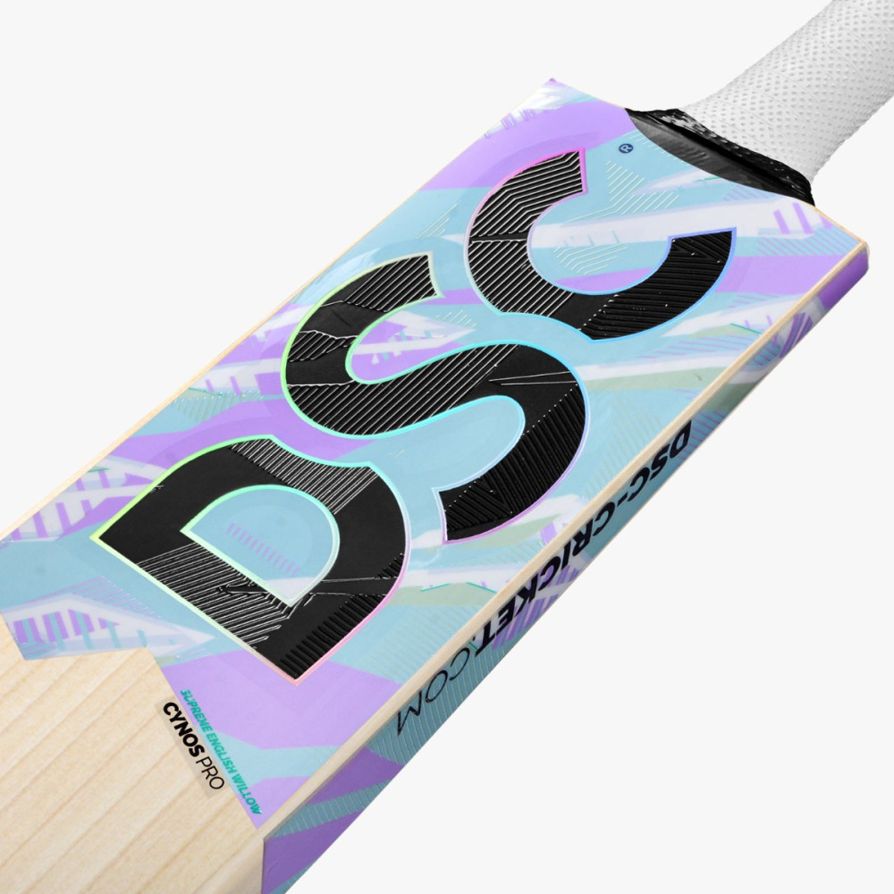 DSC Cynos Pro English Willow Cricket Bat