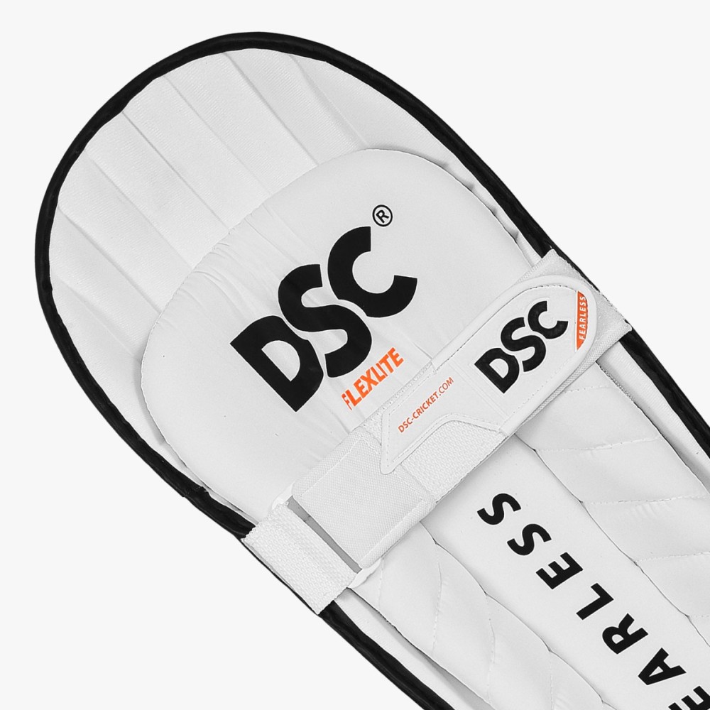 DSC Flex Lite Moulded Cricket Batting Leg Guard (Navy) DSC Flex Lite Moulded Cricket Batting Leg Guard (Navy)