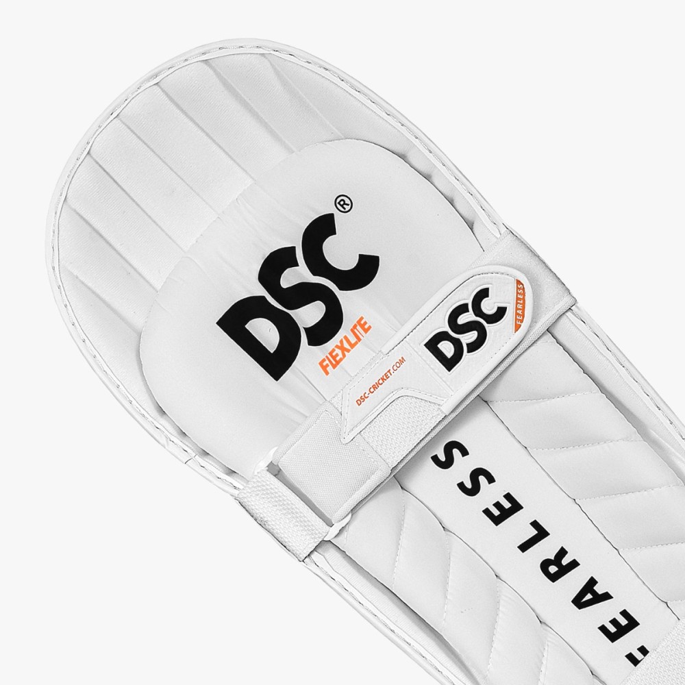 DSC Flex Lite Moulded Cricket Batting Leg Guard (White) DSC Flex Lite Moulded Cricket Batting Leg Guard (White)