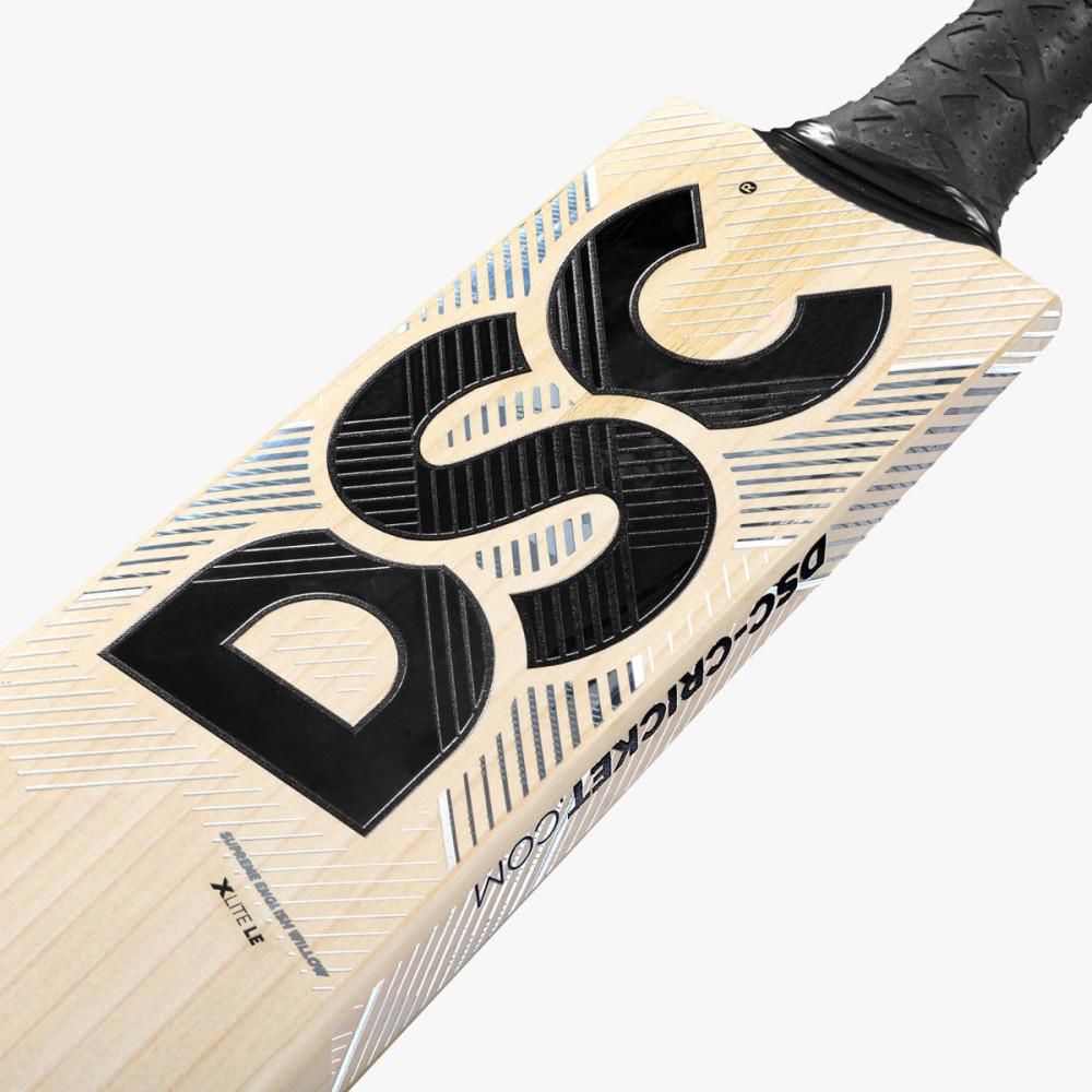 DSC Xlite L.E. English Willow Cricket Bat