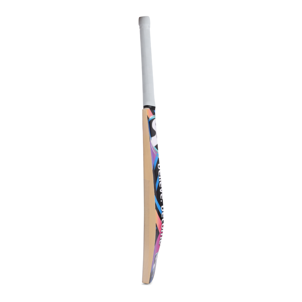 SG Thunder Striker English Willow Cricket Bat SG Thunder Striker English Willow Cricket Bat