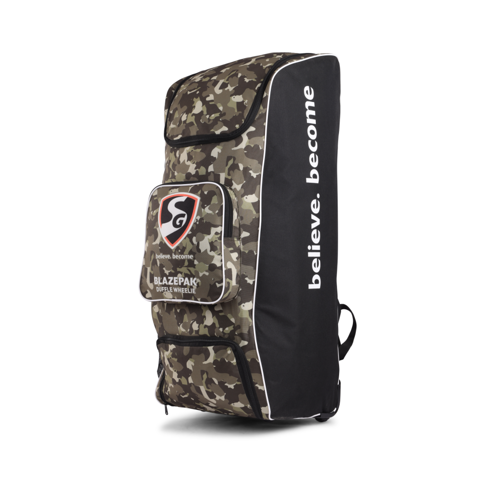 SG Blazepak Duffle Wheelie Kit Bag