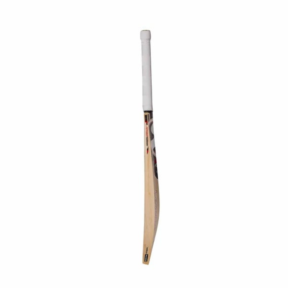 SG Roar Xtreme English Willow Cricket Bat SG Roar Xtreme English Willow Cricket Bat